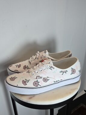 Vans Women's White Sneakers with Pink Floral Print Size 12.5